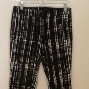 Banana Republic Sloan pants, size 2P, black and white